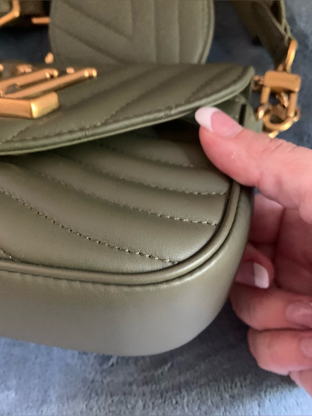 Louis Vuitton Olive Green Quilted New Wave Multi  Pochette  w/coin purse - Picture 7 of 15